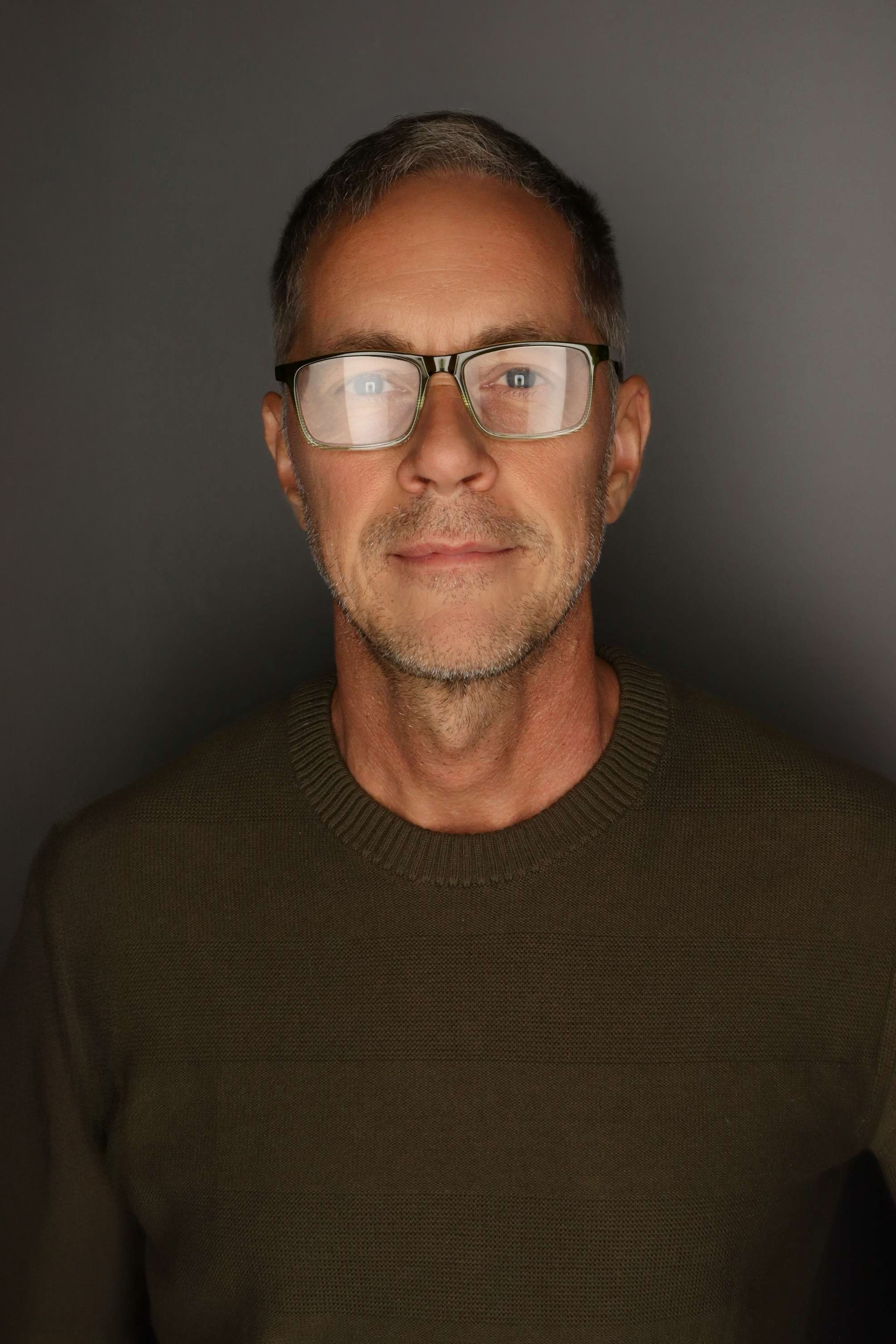 TADROBERT, creator of the Stupid Simple Startup program